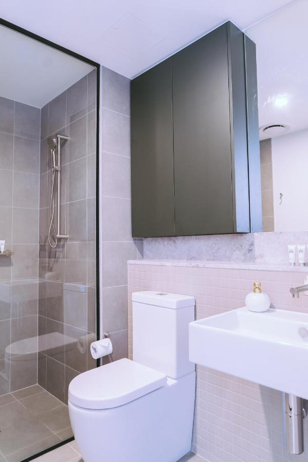 Capitol Executive Apartment On London Circuit Camberra Exterior foto